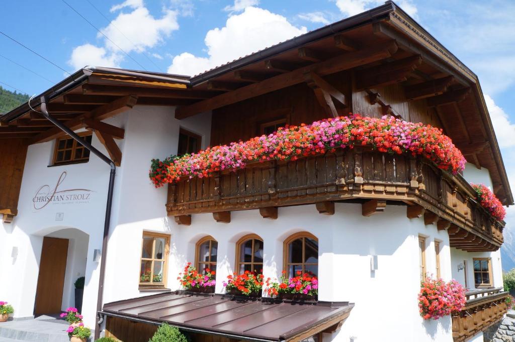 Pension Strolz Sankt Anton am Arlberg Exterior foto